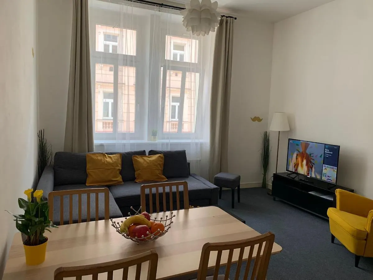Little Tom Apartments Prague