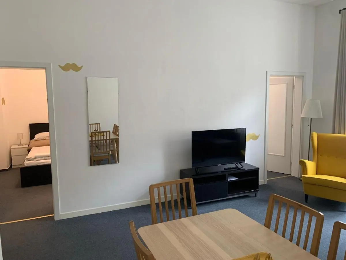 Little Tom Apartments Prague