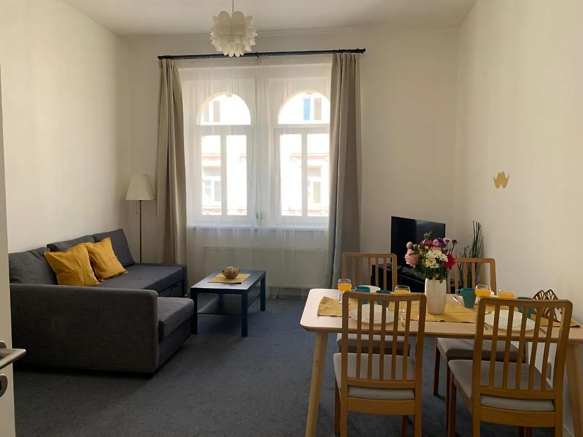 Little Tom Apartments Prague 0*,