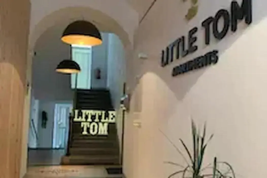 Little Tom Apartments Прага