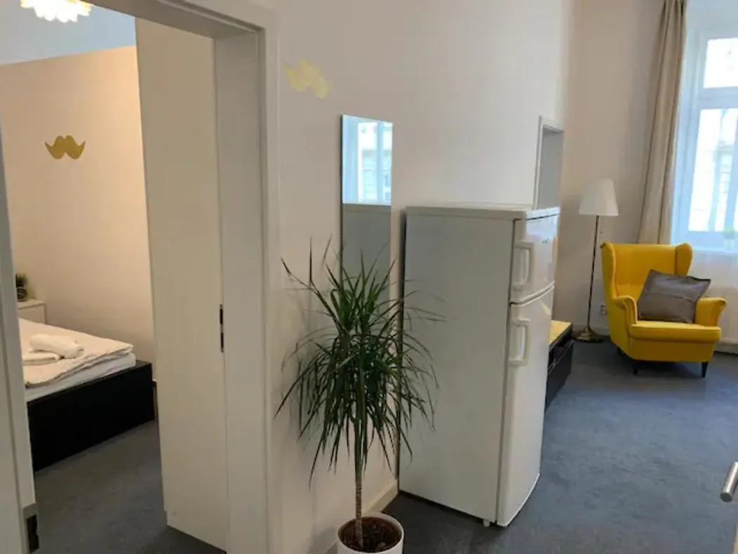 Little Tom Apartments Прага