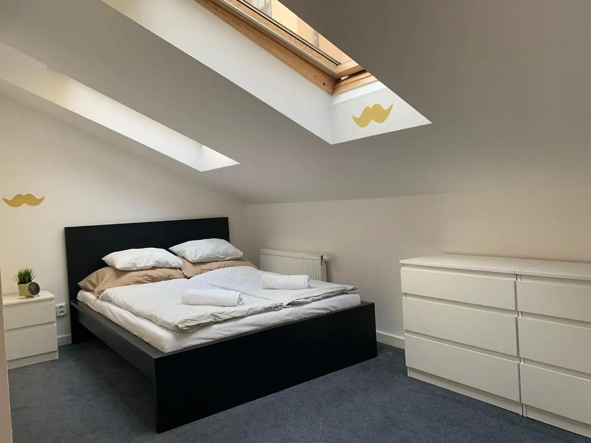 Little Tom Apartments Prague