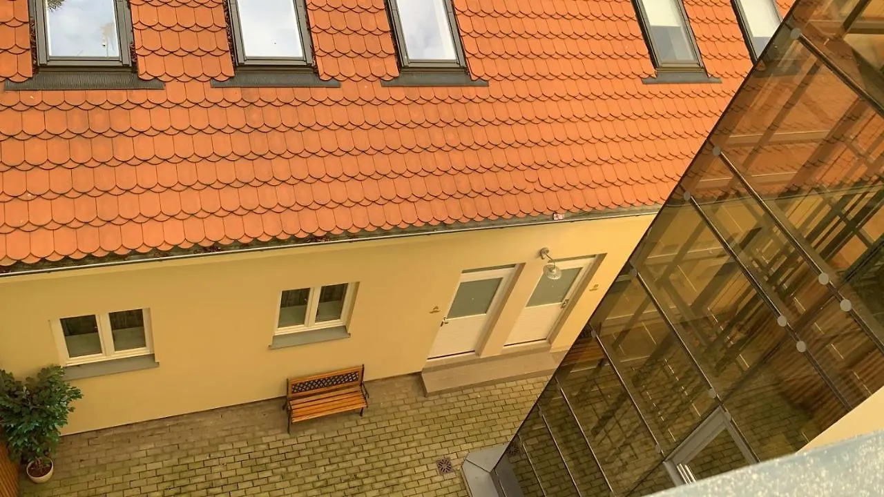 Little Tom Apartments براغ جمهورية التشيك