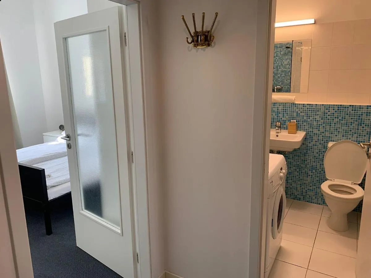 Little Tom Apartments Prague