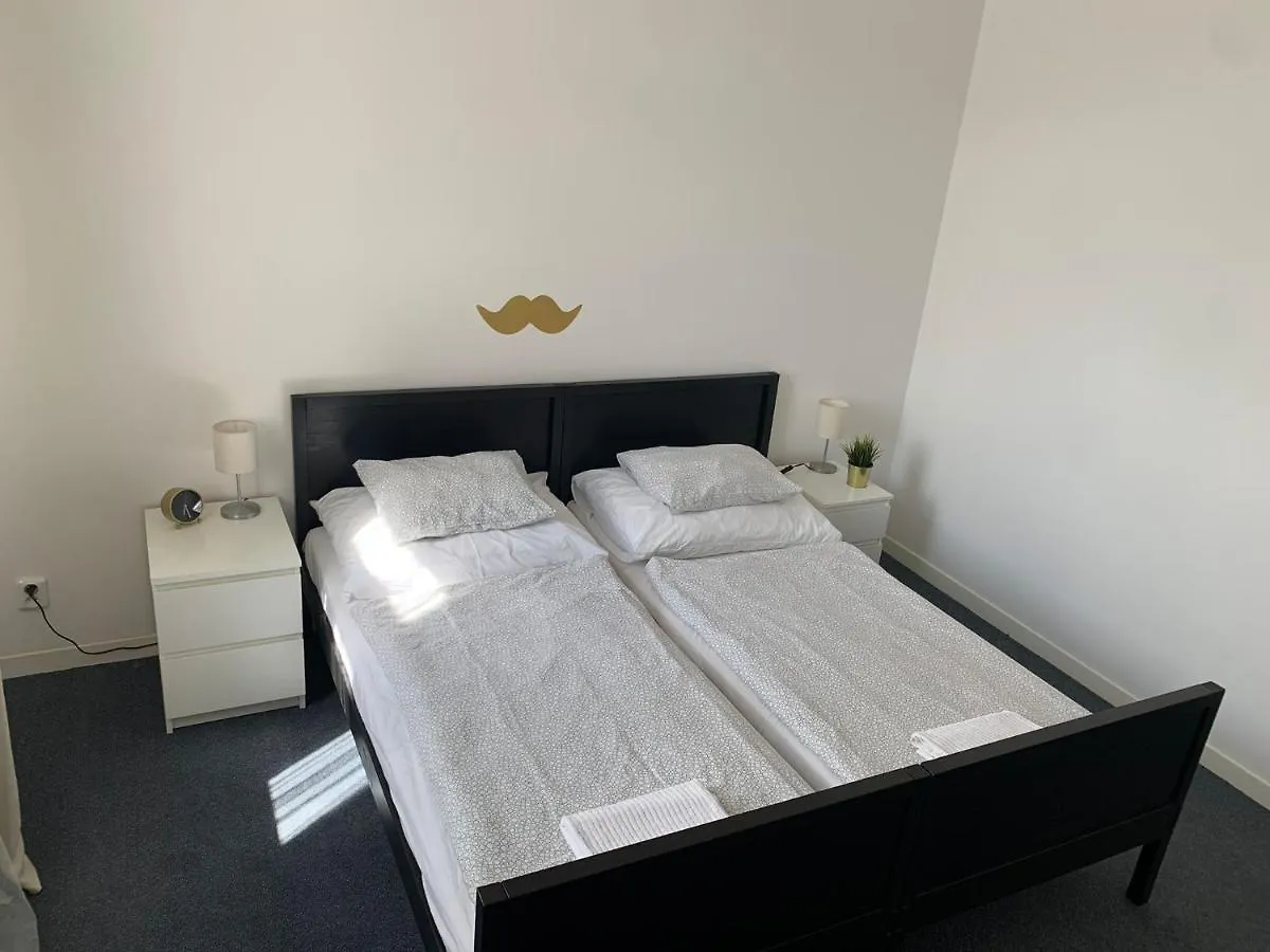 Little Tom Apartments Prague