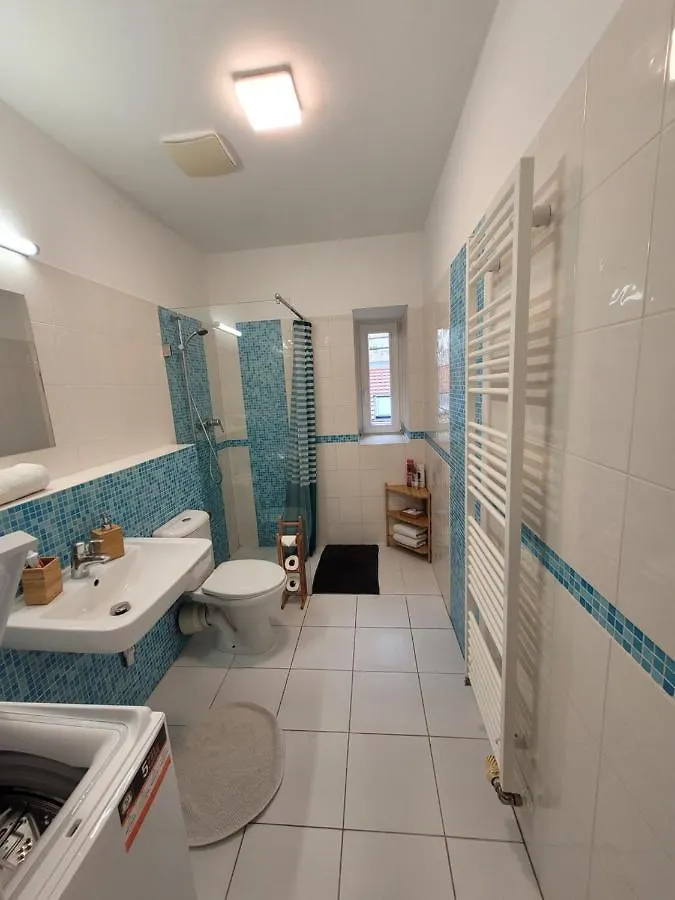 Little Tom Apartments Praga