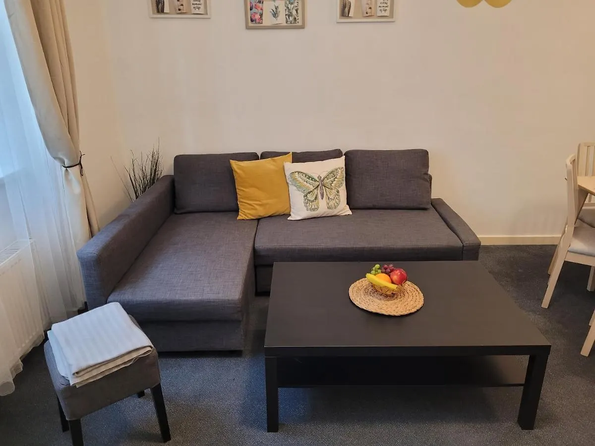 Little Tom Apartments Praga Czechy