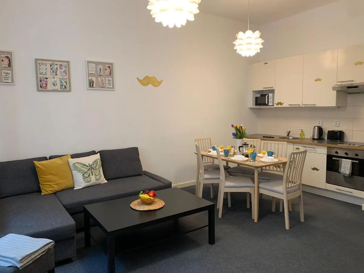 Little Tom Apartments Praga