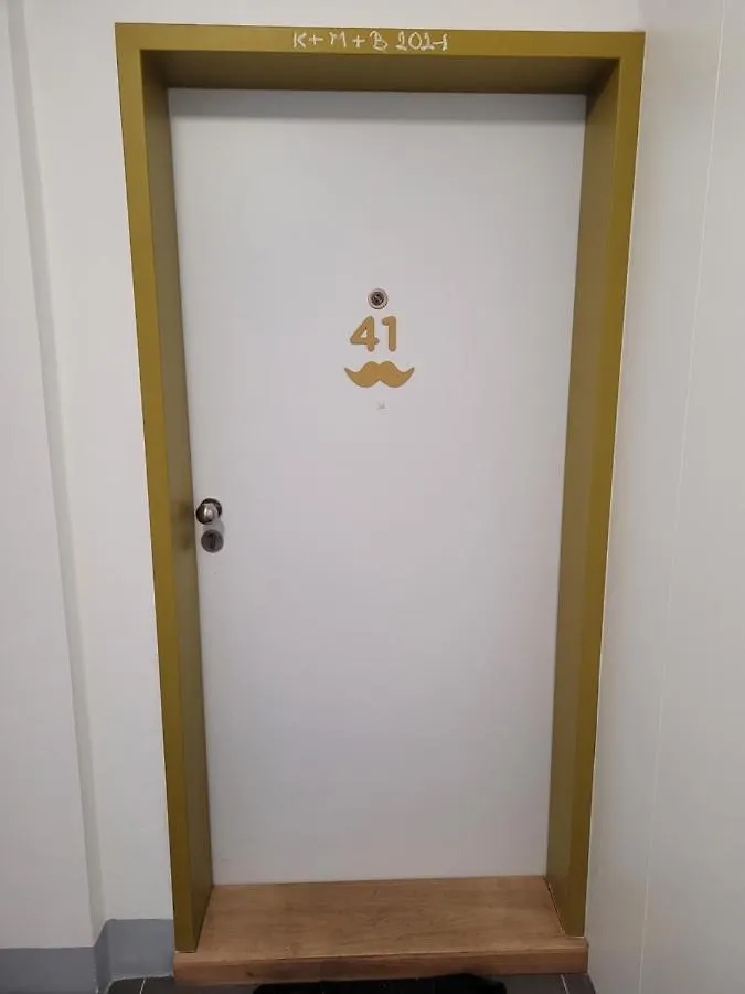 Little Tom Apartments Прага