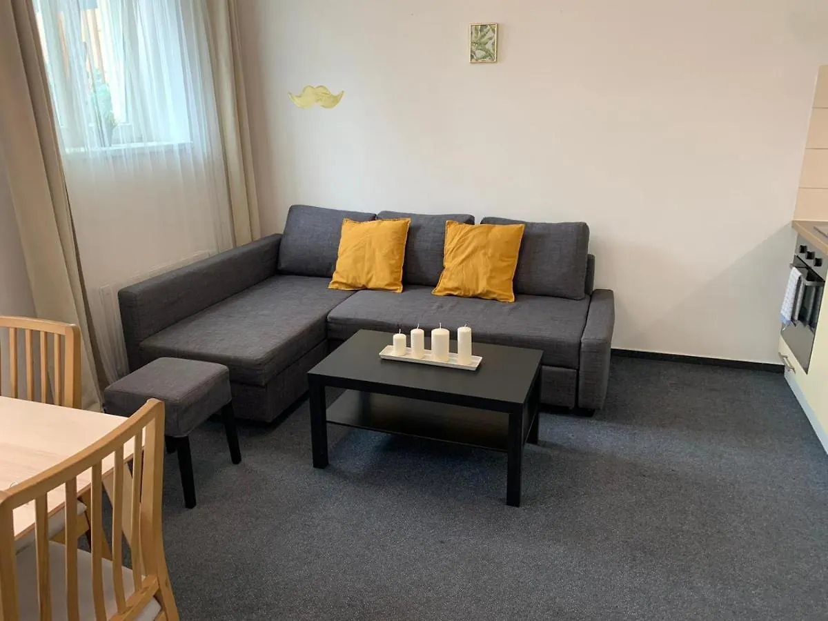 Little Tom Apartments Prague